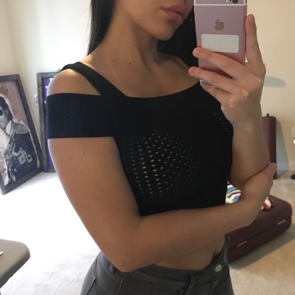 Two crop tops one black one white - Picture 3 of 6